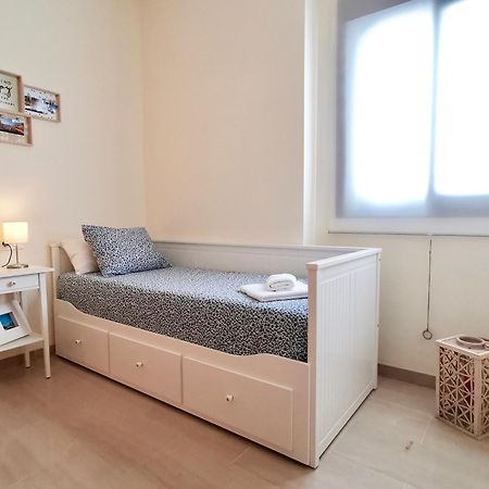 סביליה Teodosio Apartment Free Parking & Central Ac מראה חיצוני תמונה