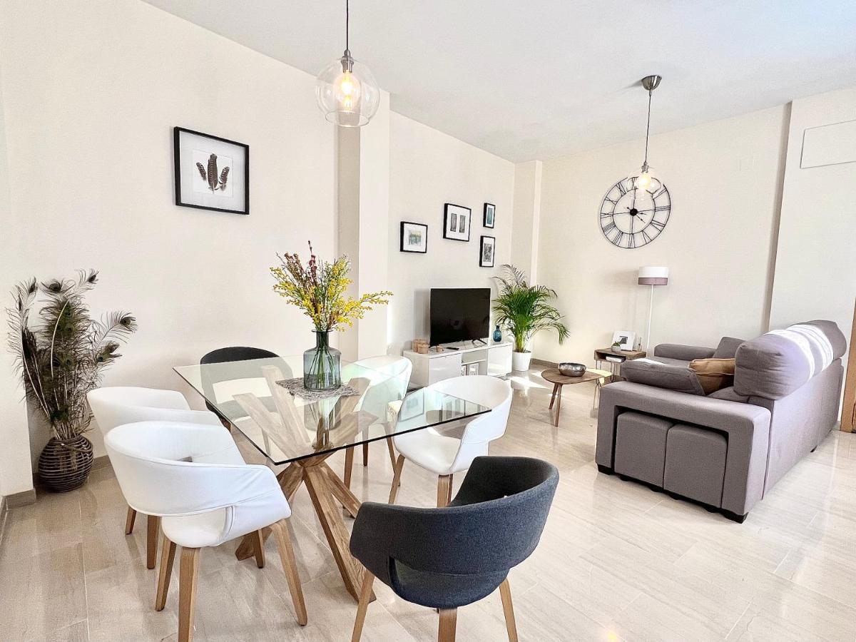 סביליה Teodosio Apartment Free Parking & Central Ac מראה חיצוני תמונה