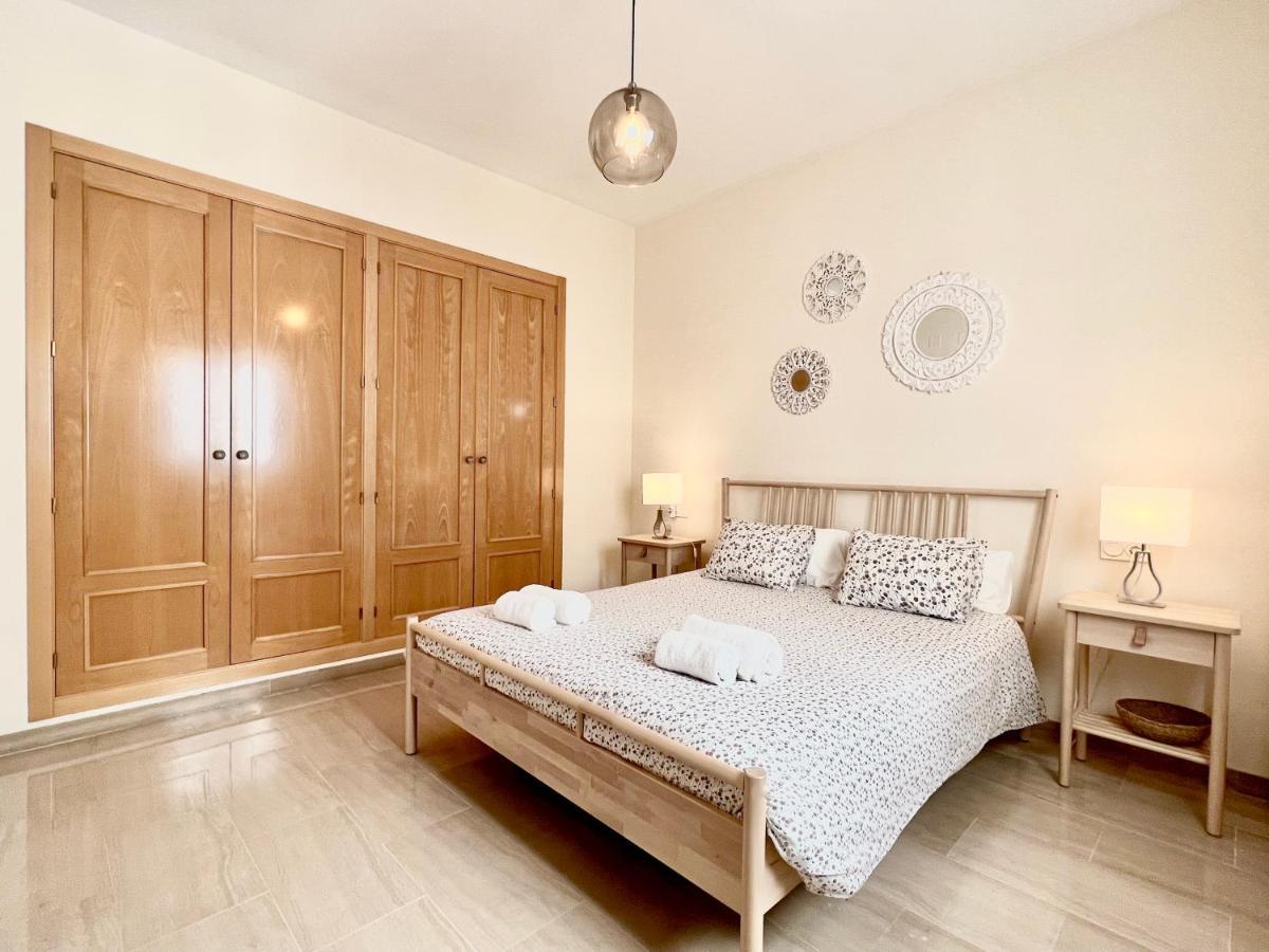 סביליה Teodosio Apartment Free Parking & Central Ac מראה חיצוני תמונה