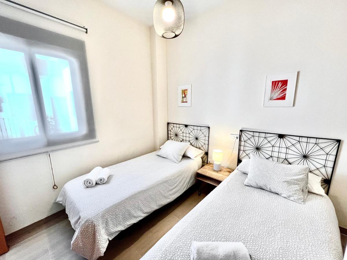 סביליה Teodosio Apartment Free Parking & Central Ac מראה חיצוני תמונה