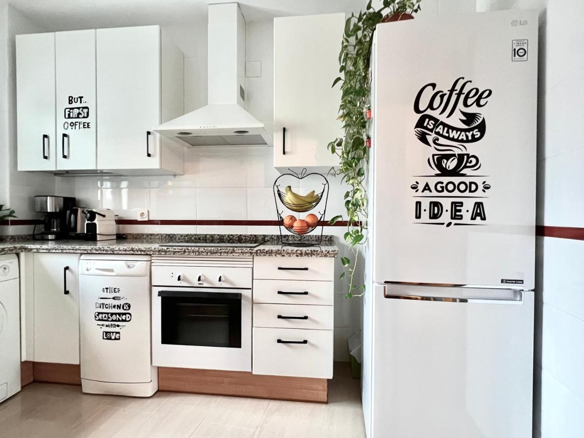 סביליה Teodosio Apartment Free Parking & Central Ac מראה חיצוני תמונה