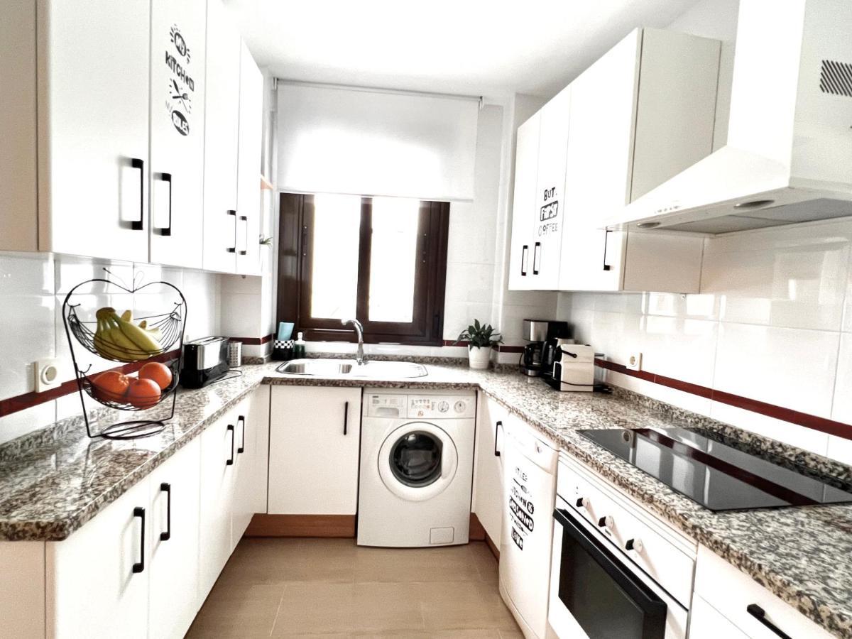 סביליה Teodosio Apartment Free Parking & Central Ac מראה חיצוני תמונה