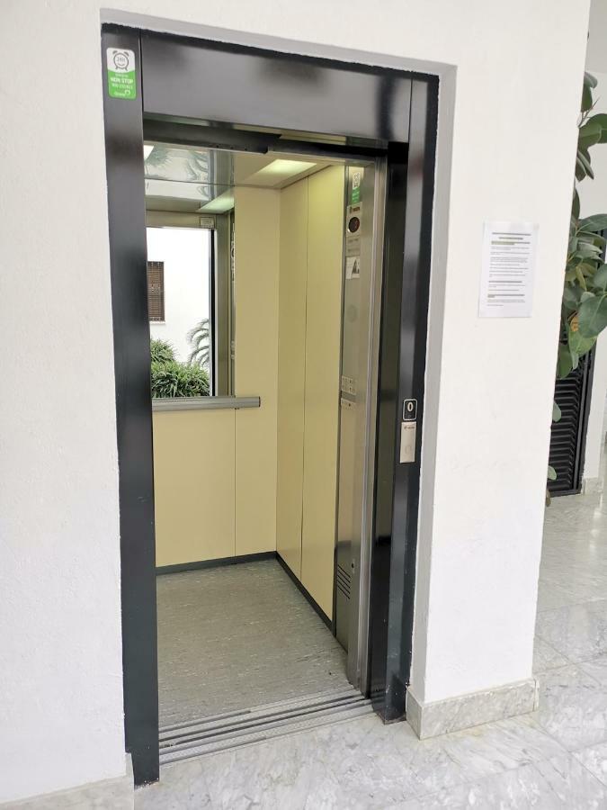 סביליה Teodosio Apartment Free Parking & Central Ac מראה חיצוני תמונה