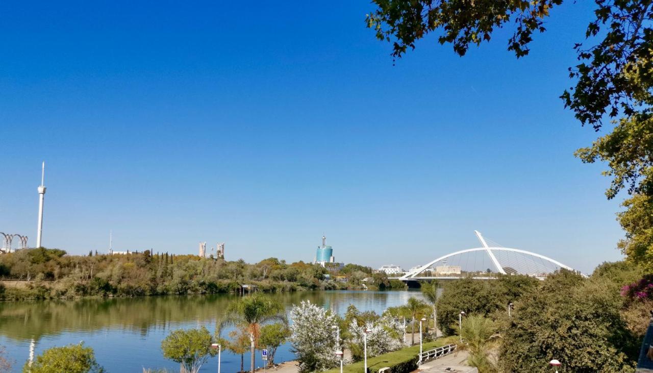 סביליה Teodosio Apartment Free Parking & Central Ac מראה חיצוני תמונה